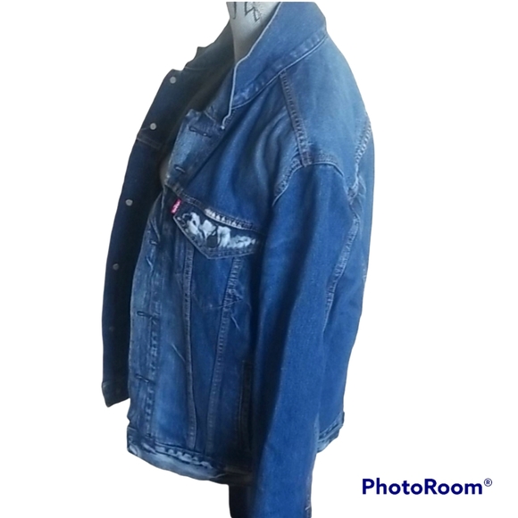 Oversized vintage Levi's jacket - Picture 5 of 9